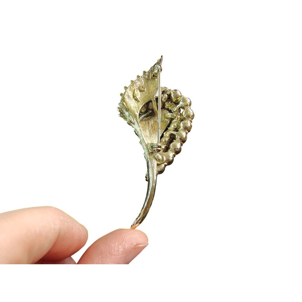 Vintage Caro Gold Tone Faux Pearl Brooch, Fashion Jewelry Flower Shell, 3" - Picture 2 of 2
